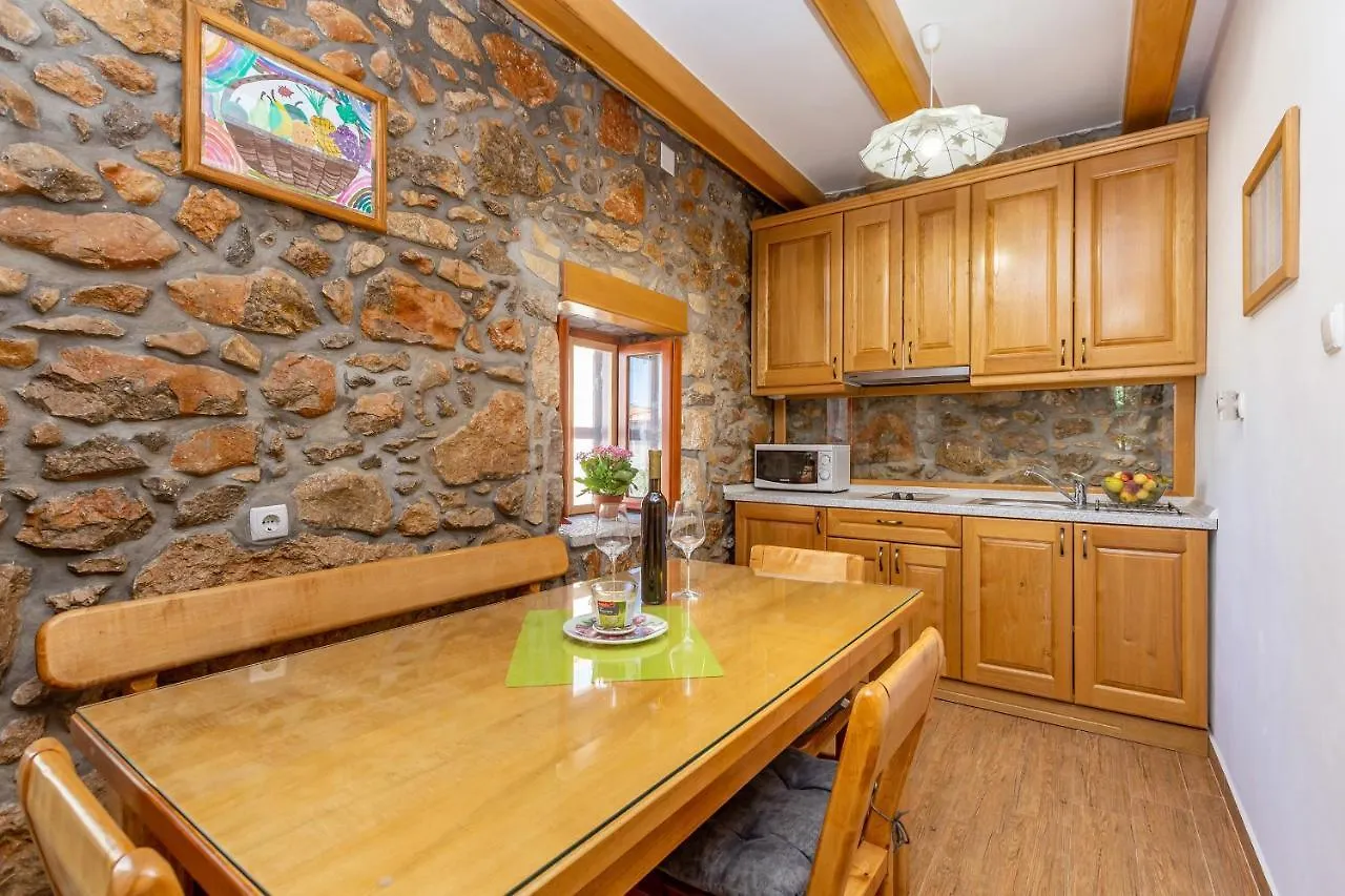 Holiday Home Vrh Vrh (Krk)